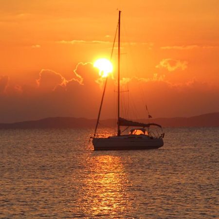 Bleu Azur Appartement 3 Etoiles Ιέρ Εξωτερικό φωτογραφία
