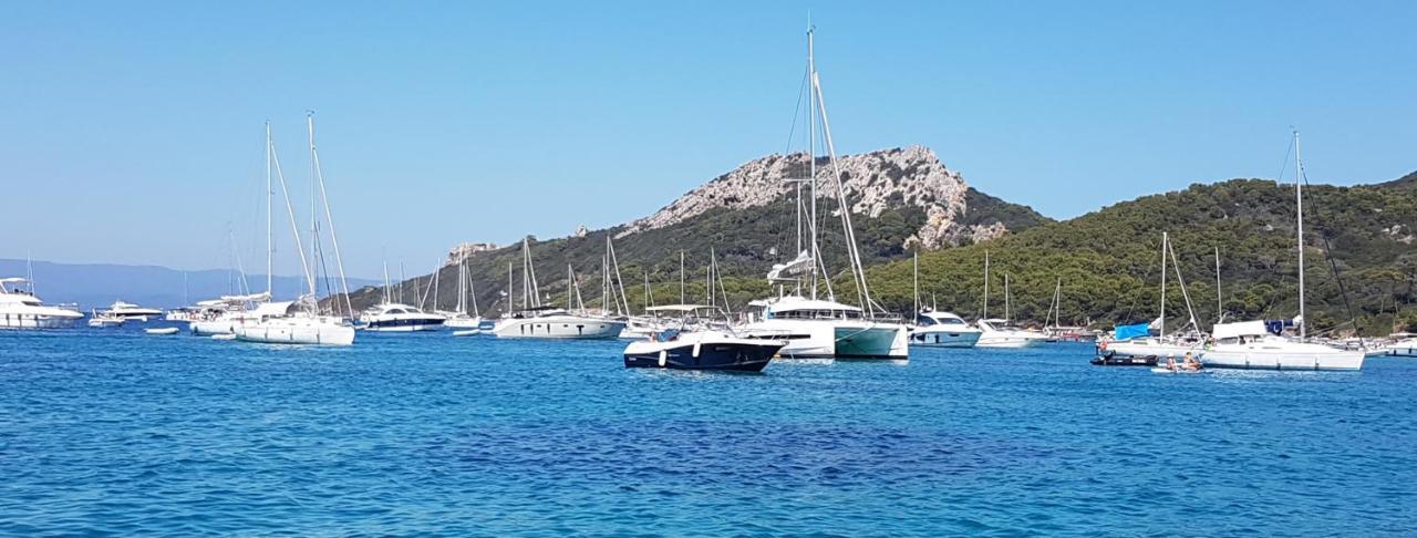 Bleu Azur Appartement 3 Etoiles Ιέρ Εξωτερικό φωτογραφία